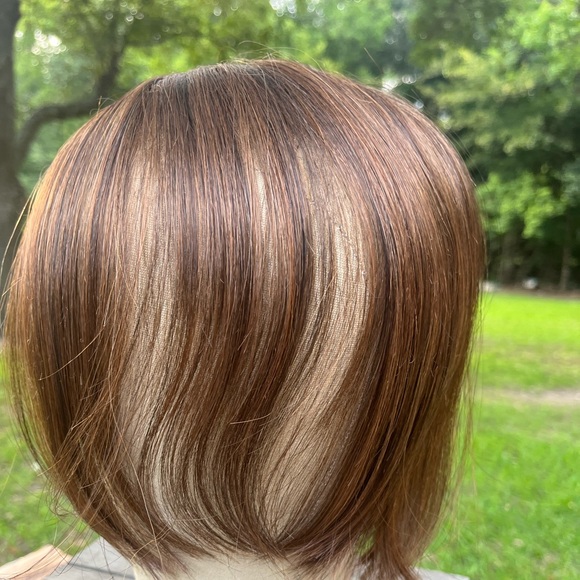 HAIR TOPPER CHIN LENGTH SOFT QUALITY RED AND BROWN SYNTHETIC FIBER CLIP IN HAIR - Picture 9 of 15